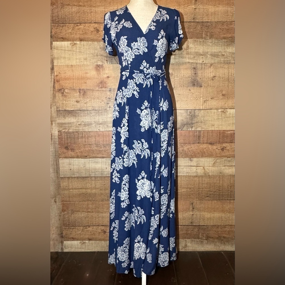 Lulus Heart of Marigold Navy Blue Floral Print Wrap Maxi Dress size XS Gauzy - Picture 2 of 14